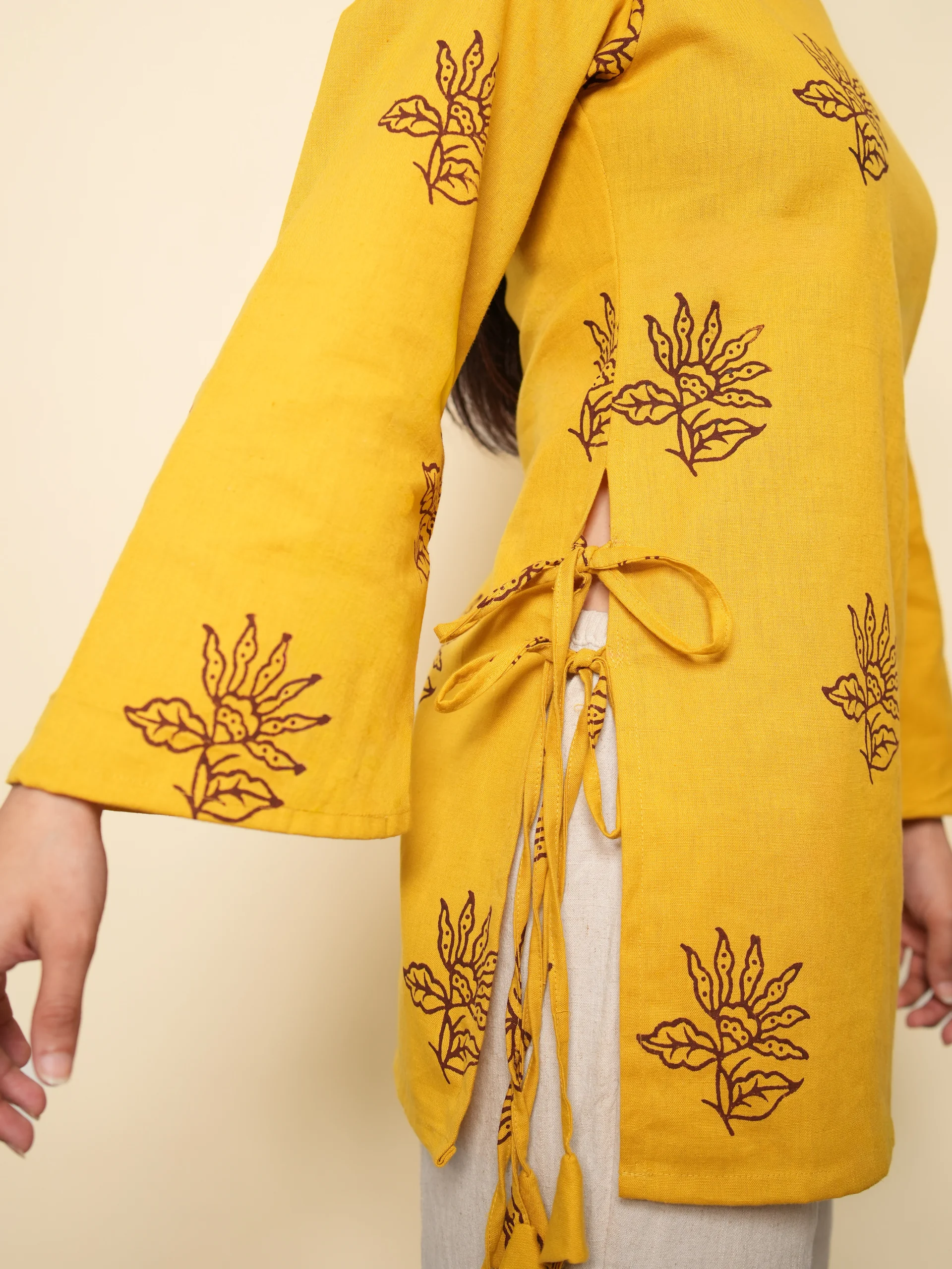 Sunehri Bell Sleeved Short Kurti view 3