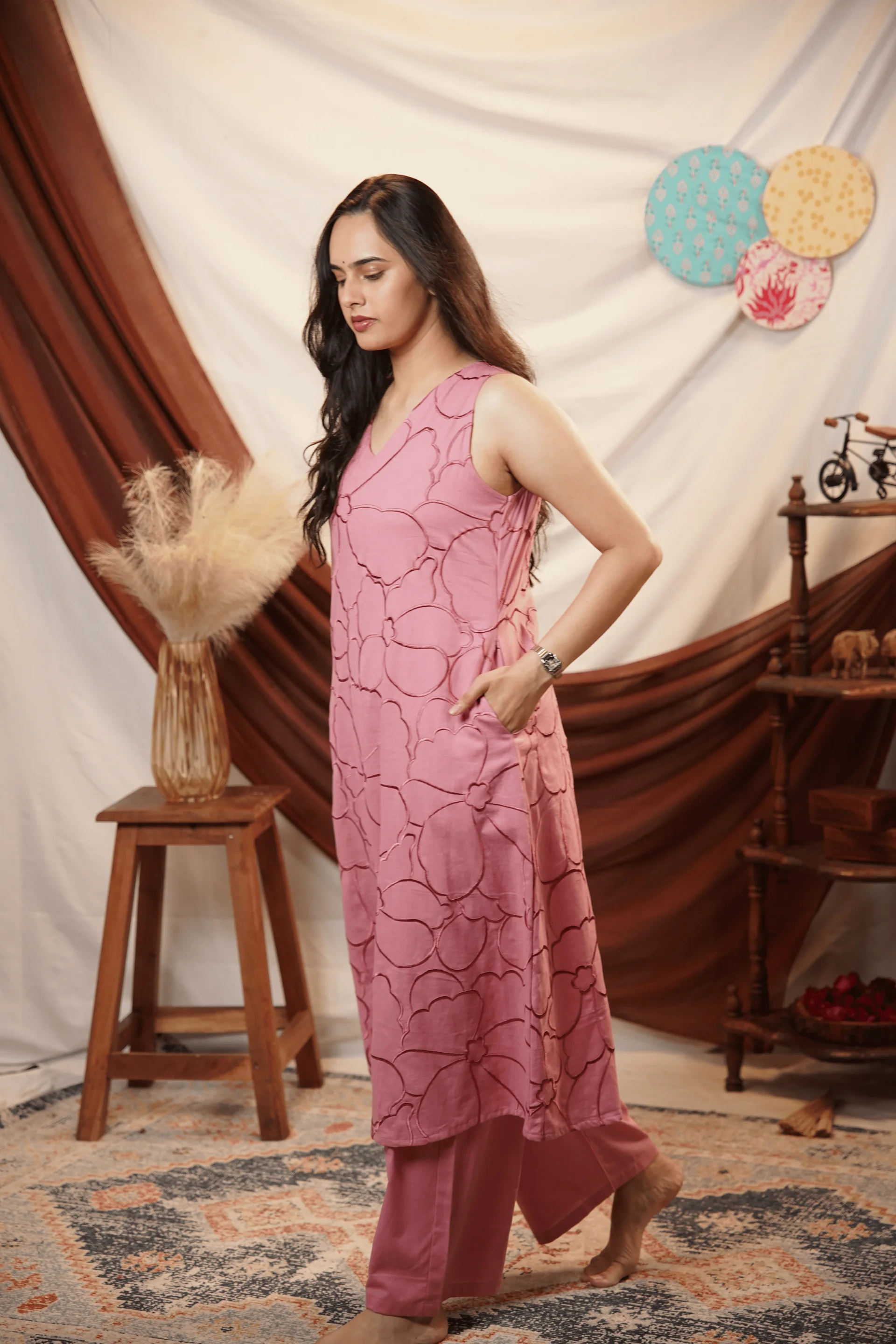 Gulaab Embroidered Kurta Set view 2